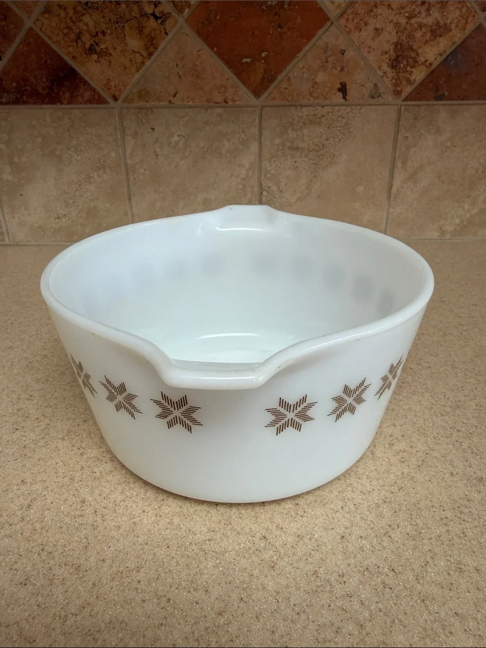 Pyrex good preowned